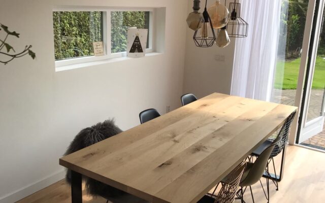 Eiken houten tafel