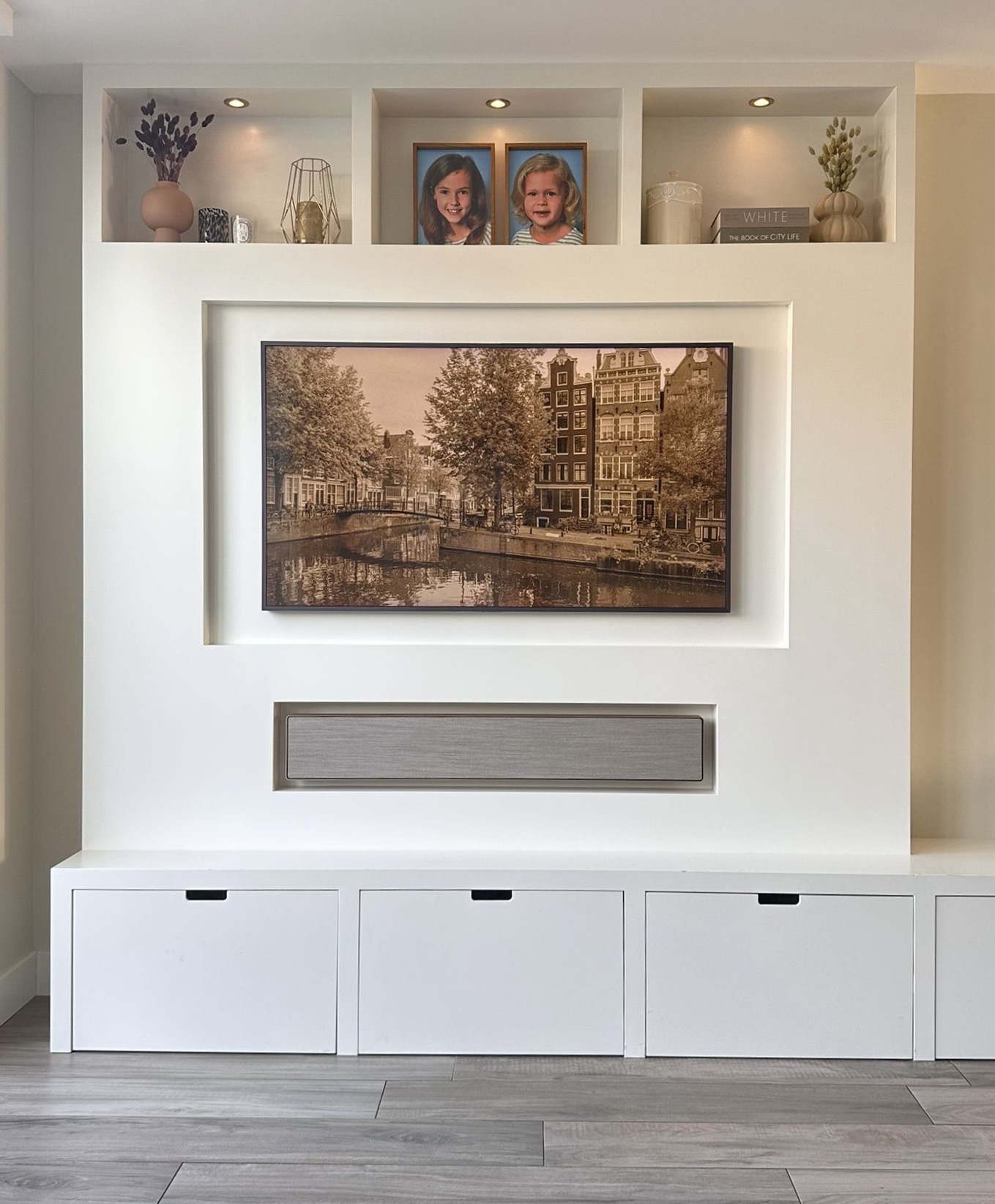 Tv meubel met zit gedeelte